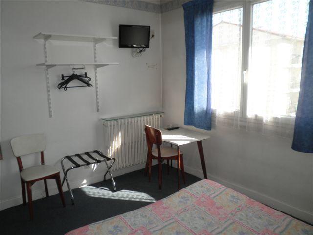 Central Hotel Saint-Priest  Exterior foto